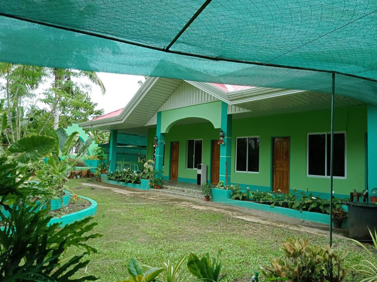 Barril Green Homestay Batuan Exterior foto