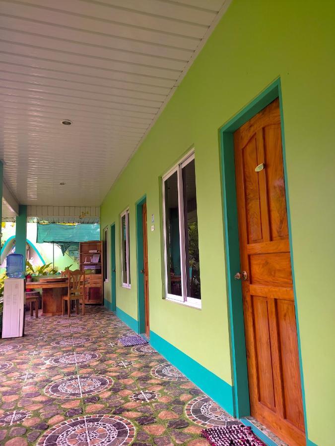 Barril Green Homestay Batuan Exterior foto